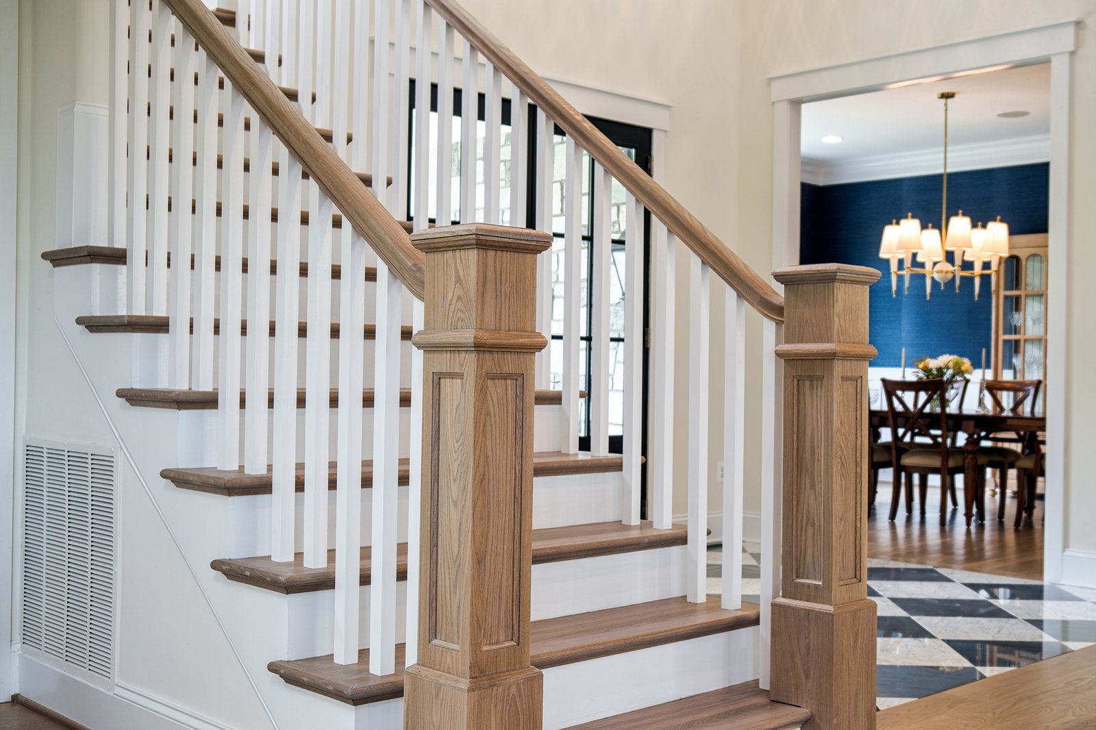 4394 Recessed Panel Box Newel