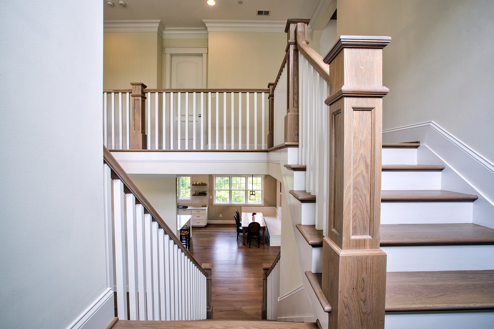 4394 Recessed Panel Box Newel - Image 9