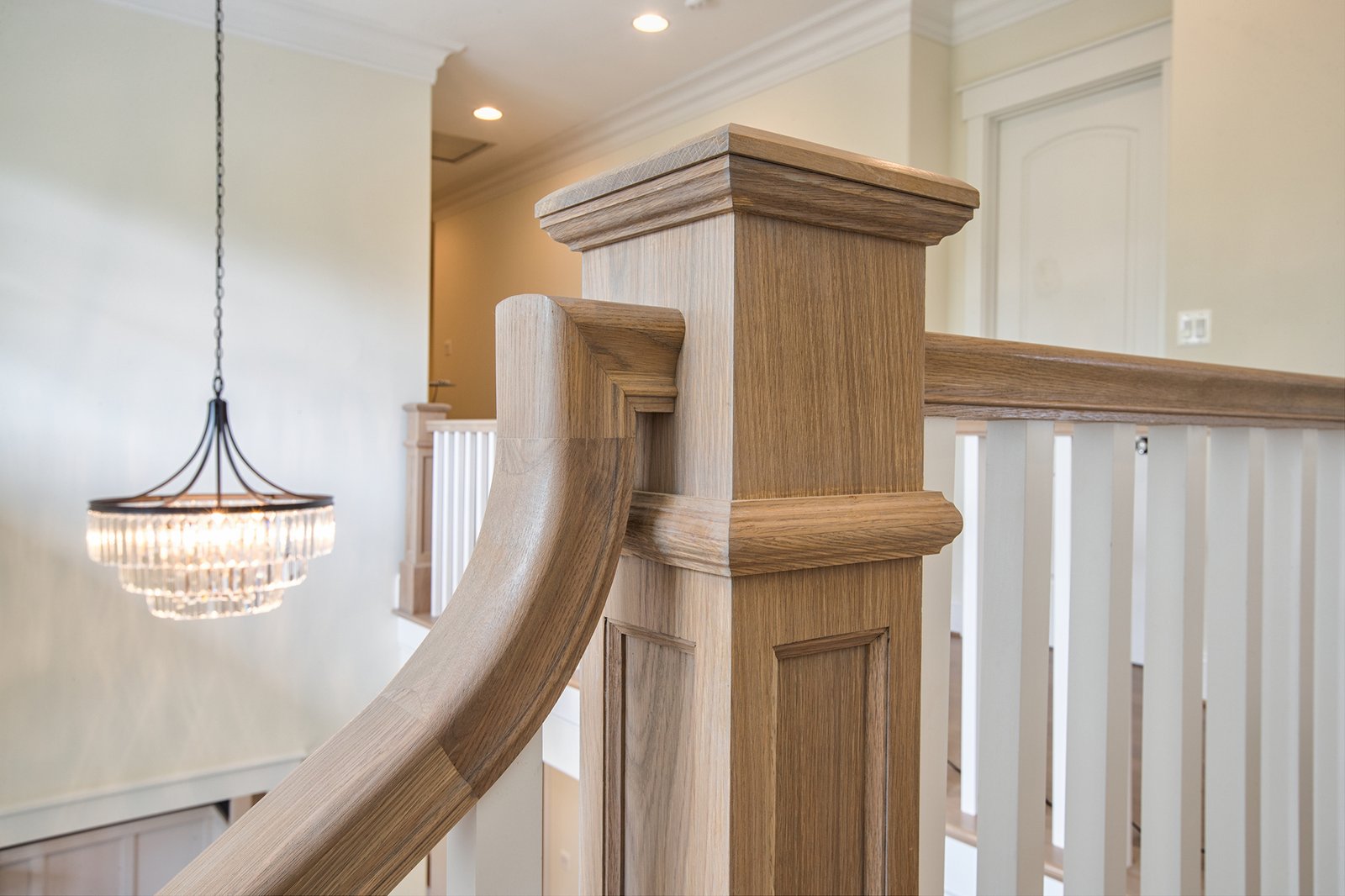 4394 Recessed Panel Box Newel - Image 8